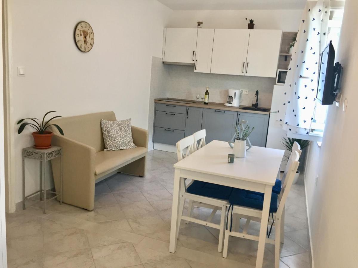 Holiday Home Casa Bianca Sukošan Kültér fotó