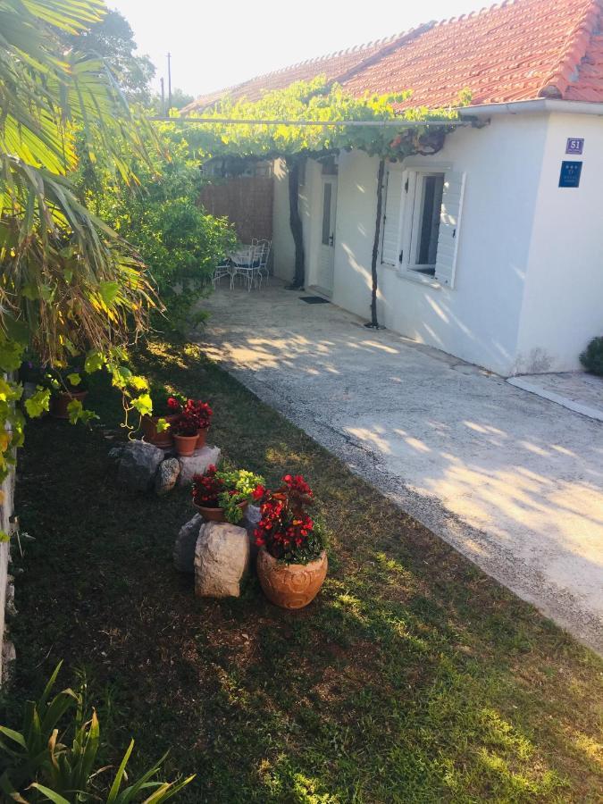 Holiday Home Casa Bianca Sukošan Kültér fotó
